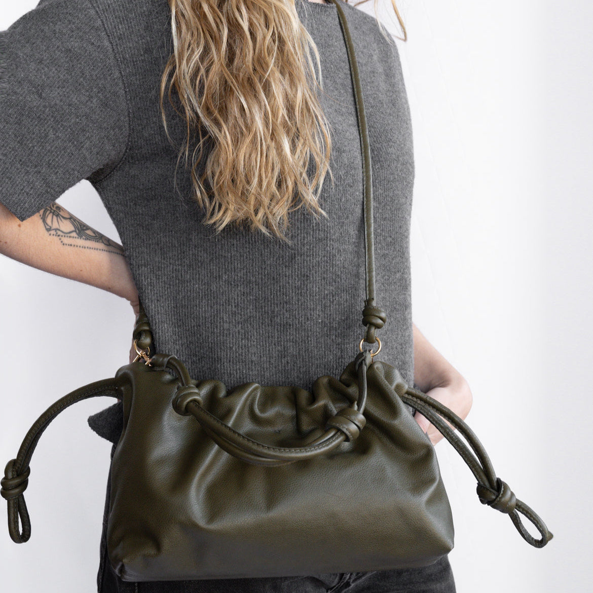 Cartera Petit Hortensia Oliva