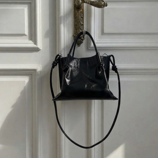 Cartera Petit Camelia Negra