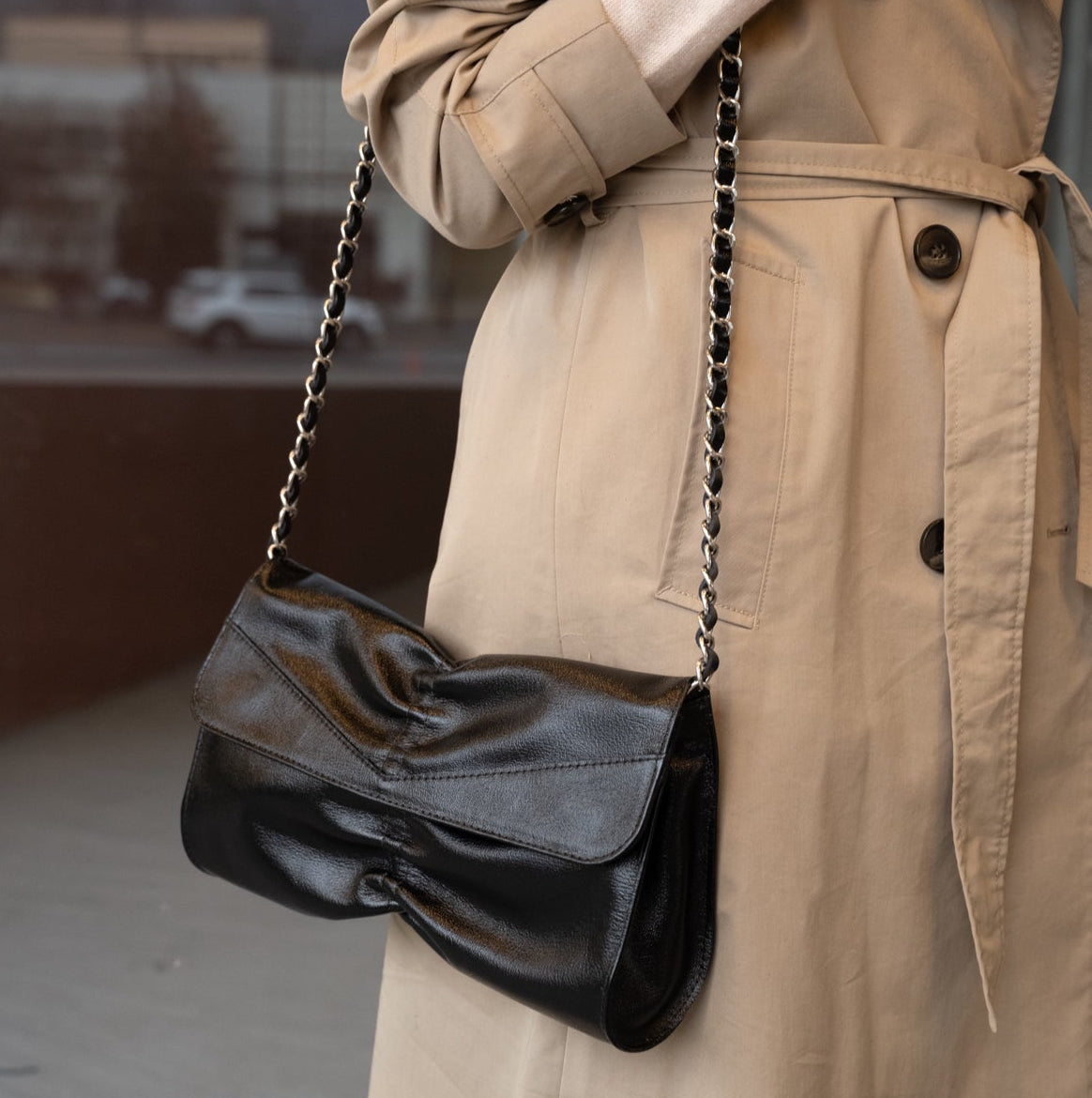Cartera Cuero Dalia Negra