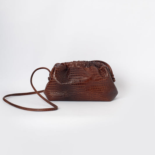 PRE ORDER Cartera Gardenia Cuero Café Croc