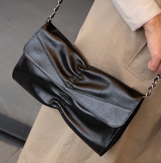 Cartera Cuero Dalia Negra