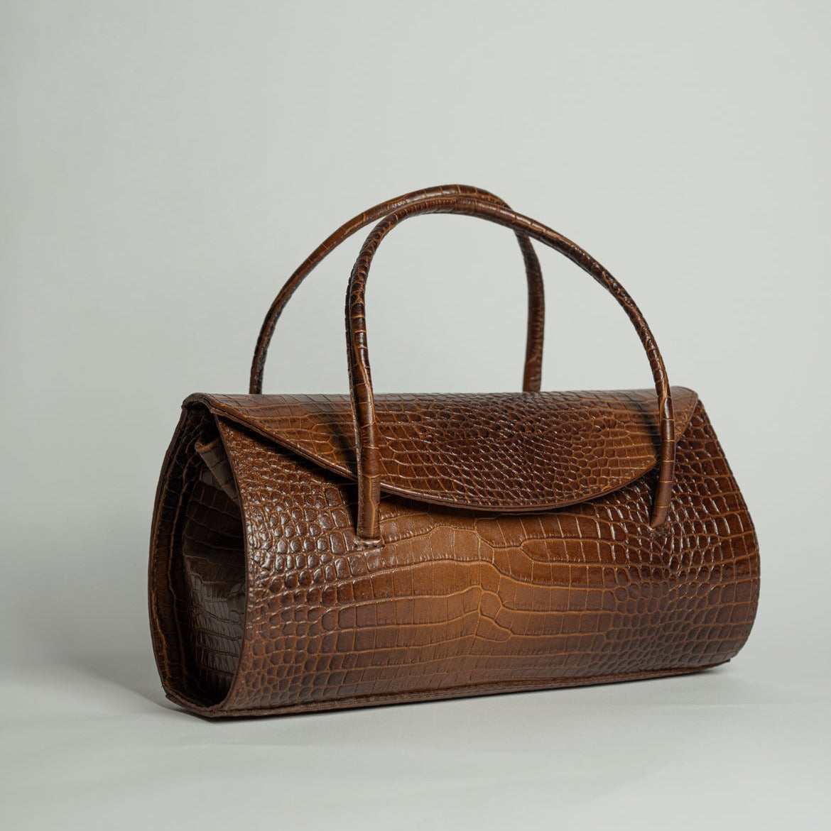 PRE ORDER Cartera Petit Orquidea café croc