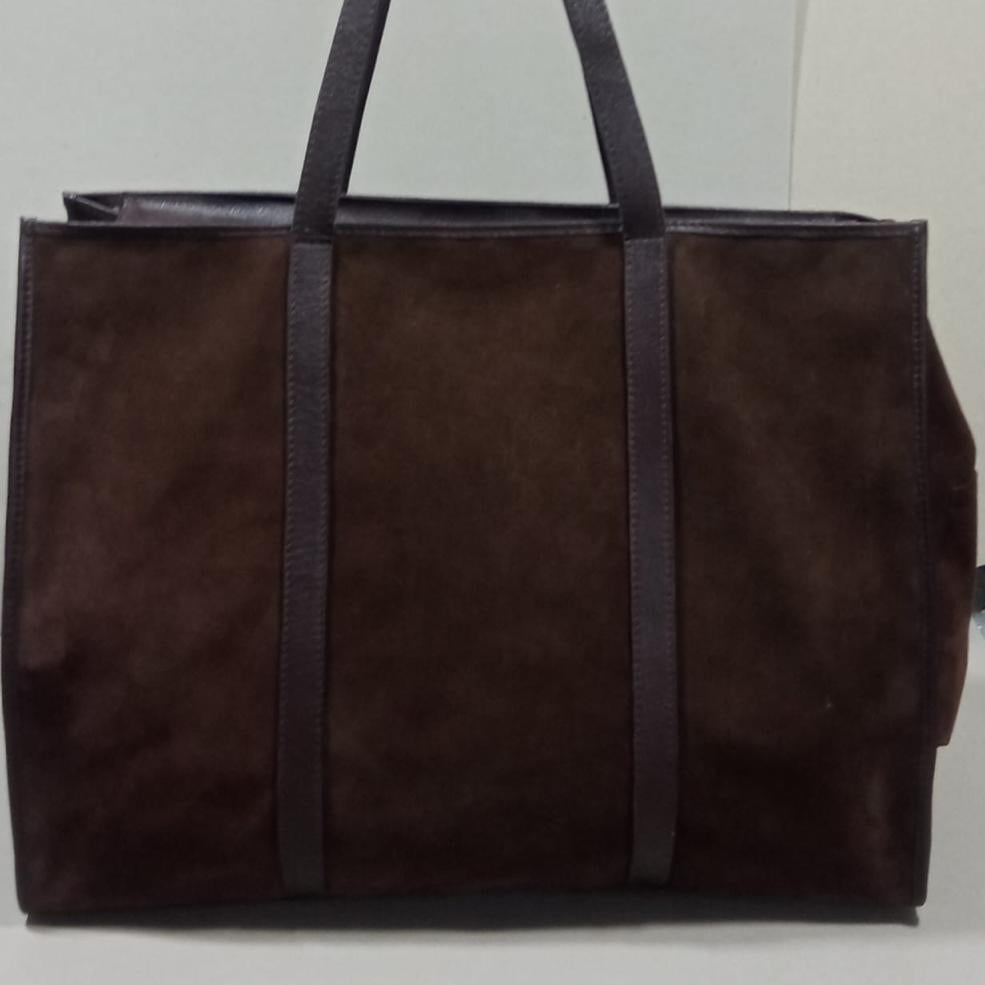 Cartera Lirio Gamuza Café